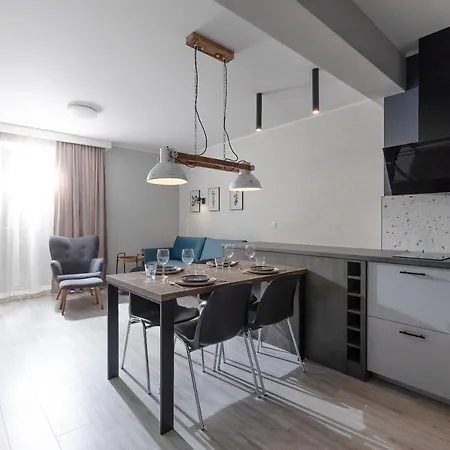 Apartament Klifowa 90 *